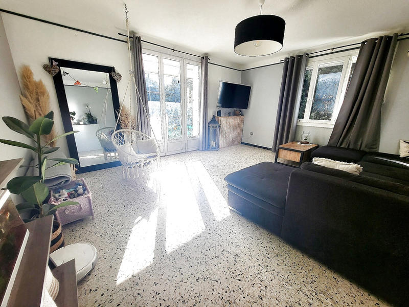 Villa - 161 m² - 8 pièces