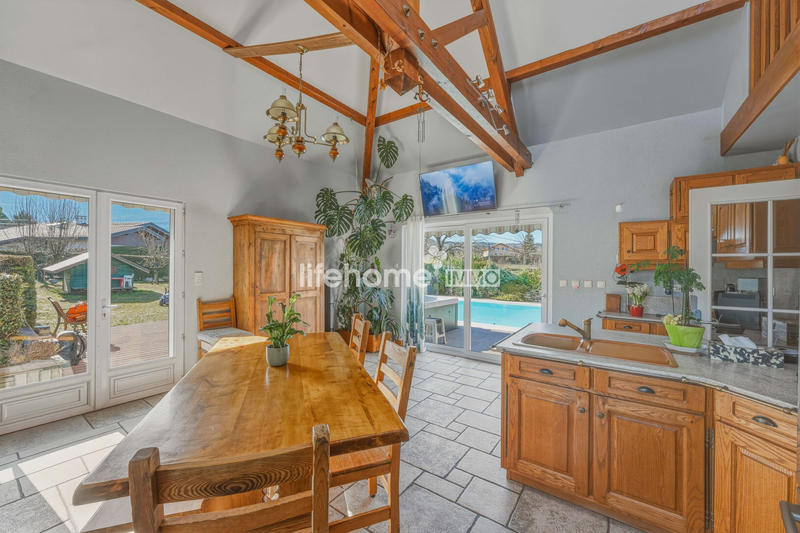 Maison - 164 m² - 8 pièces