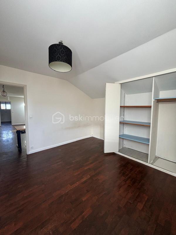 Maison - 183 m² - 7 pièces