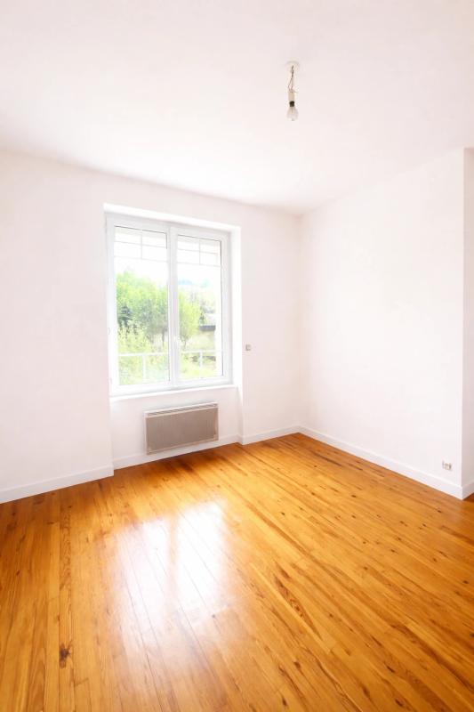 Propriété - 240 m² - 8 pièces