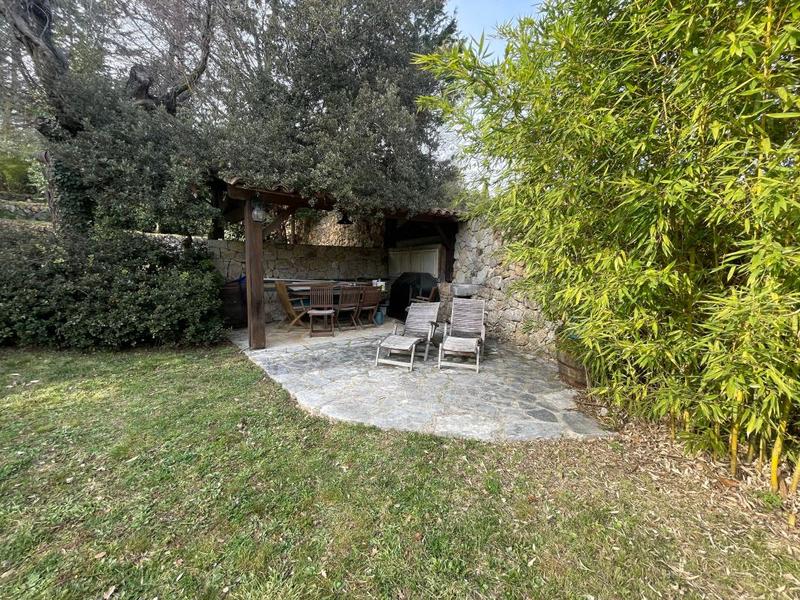 Mas - 258 m² - 8 pièces