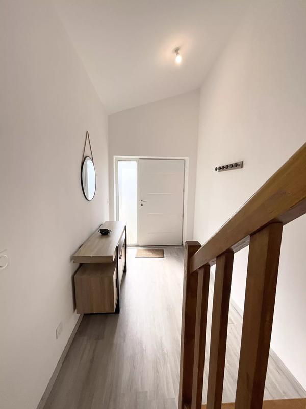 Appartement - 102 m² - 4 pièces