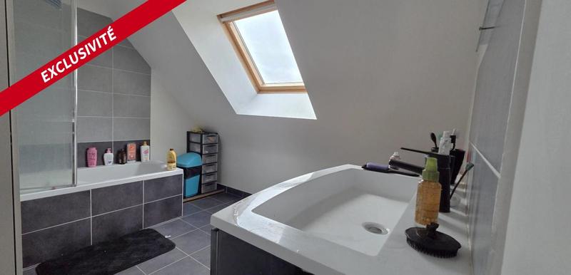 Maison traditionnelle - 88 m² - 6 pièces