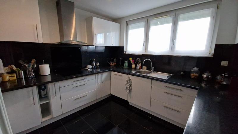 Maison - 159 m² - 5 pièces