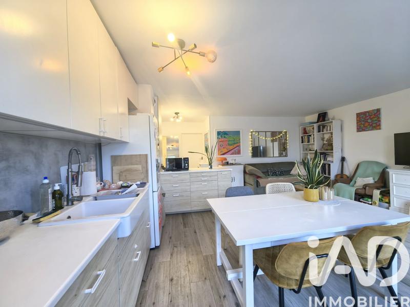 Appartement - 64 m² - 3 pièces