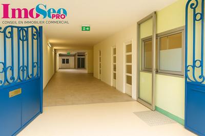 Local commercial - 247 m²