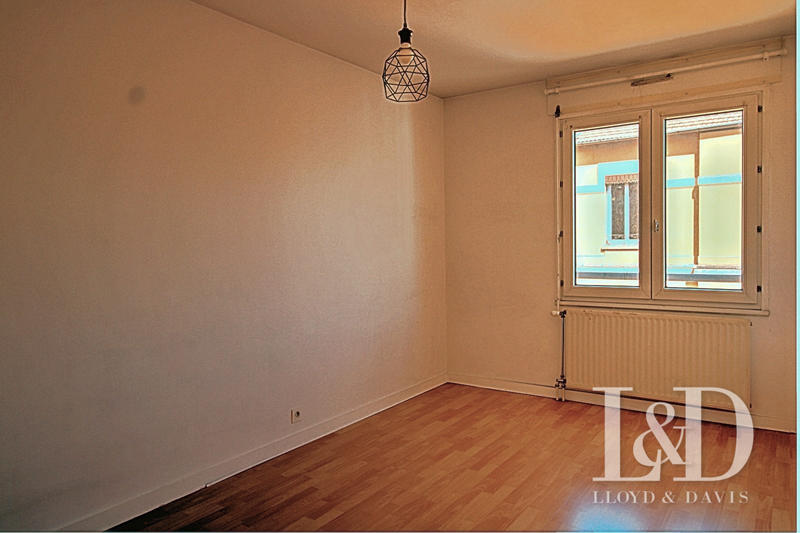 Appartement - 75 m² - 3 pièces