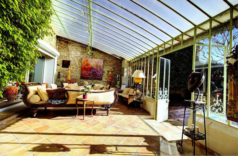 Maison - 300 m² - 9 pièces