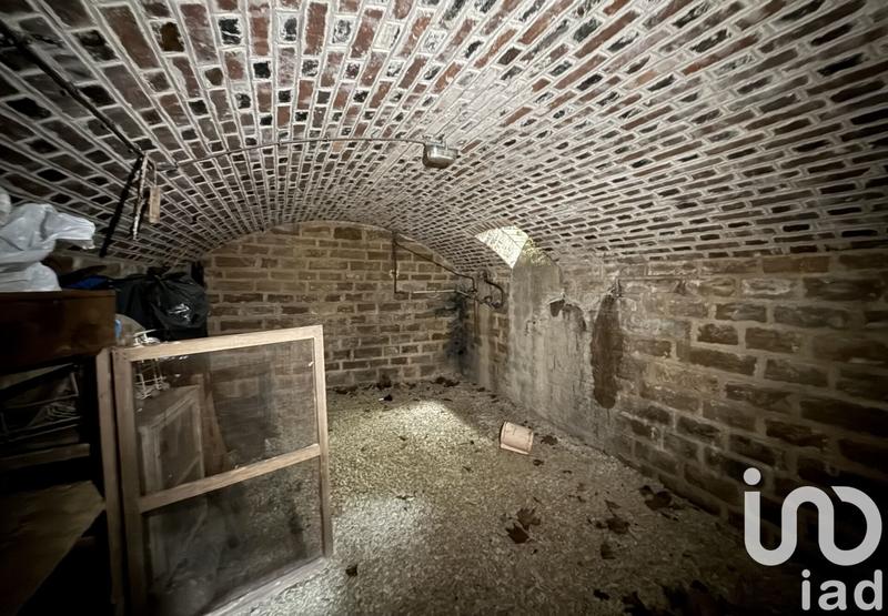 Maison - 215 m² - 9 pièces