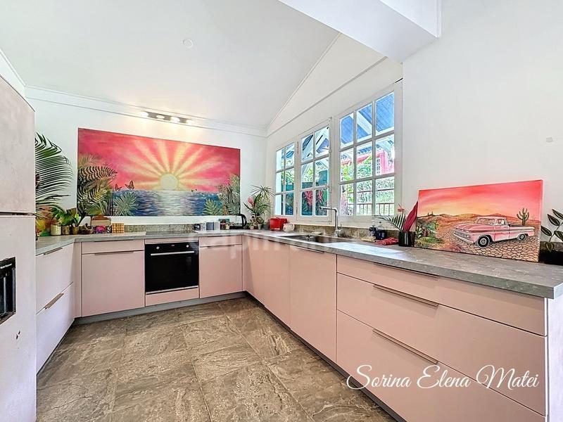 Maison - 138 m² - 5 pièces