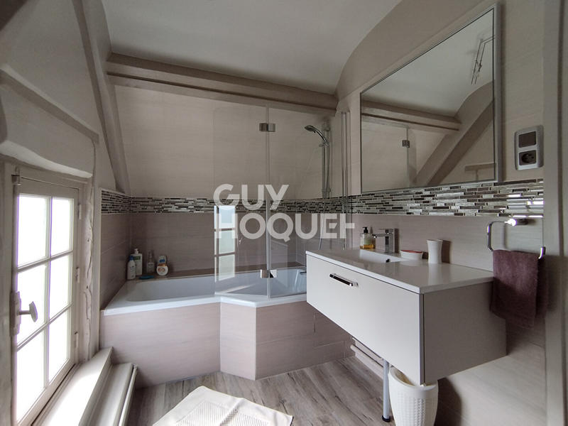 Maison - 192 m² - 7 pièces