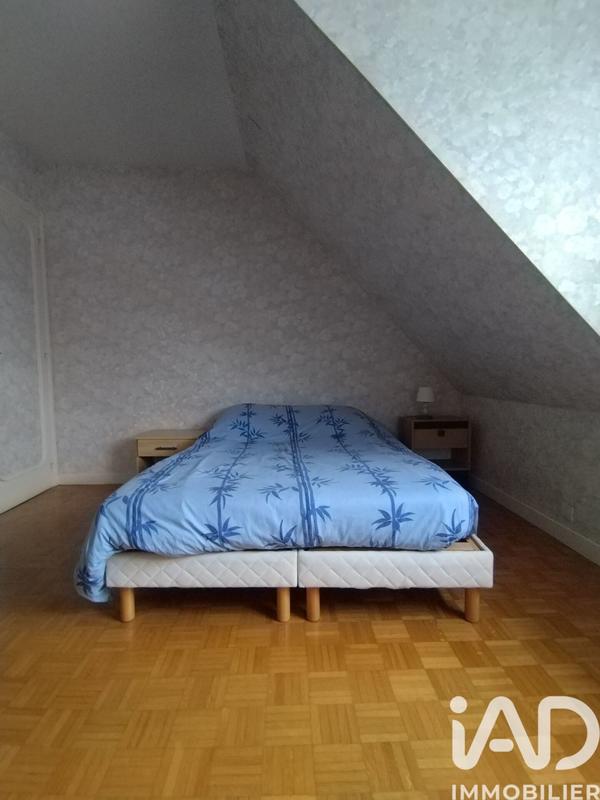 Maison - 210 m² - 8 pièces