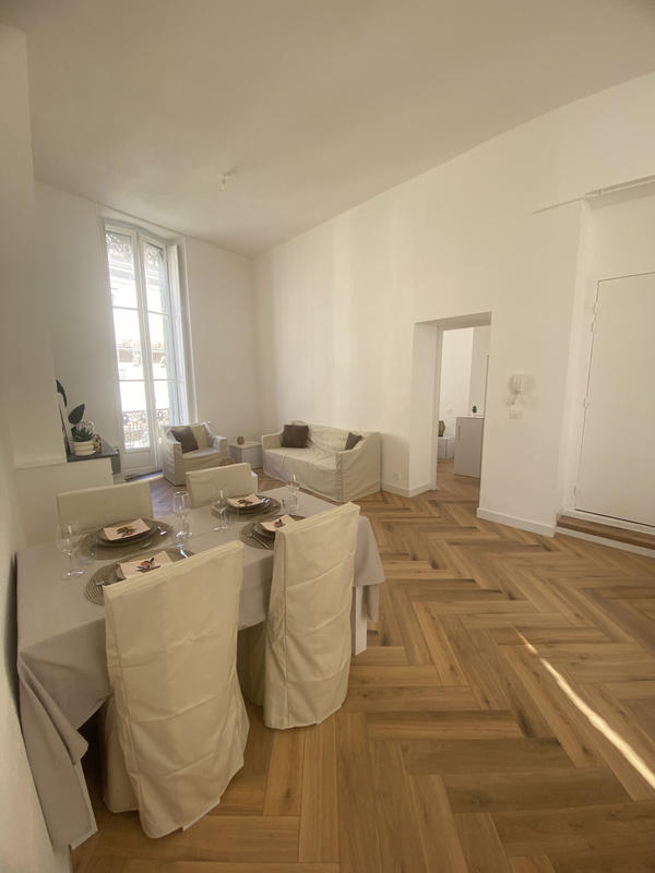 Appartement - 75 m² - 3 pièces