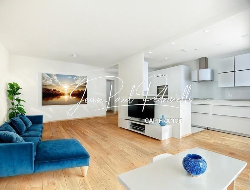 Appartement - 82 m² - 4 pièces