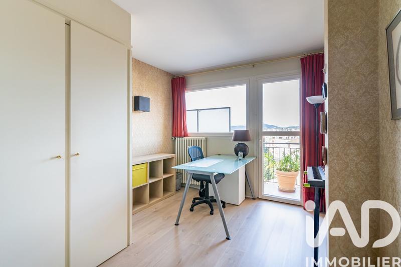 Appartement - 197 m² - 7 pièces