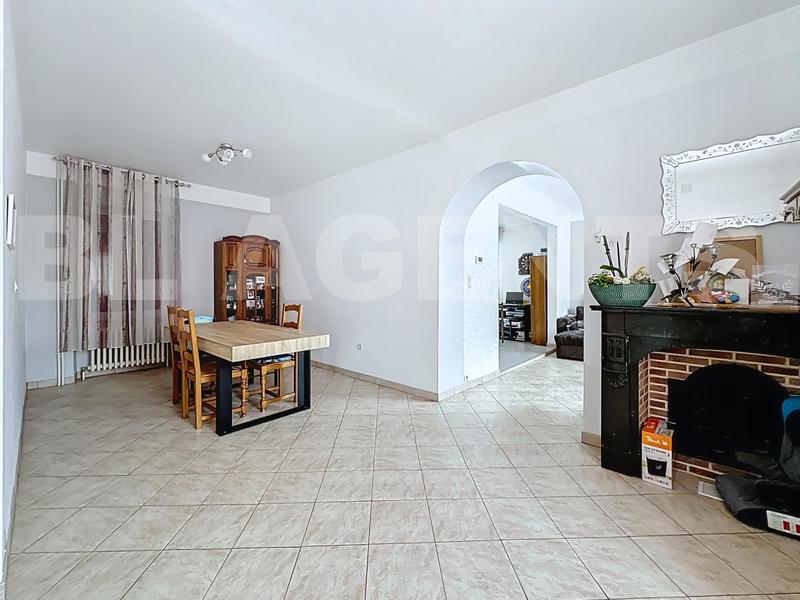 Maison - 168 m² - 7 pièces