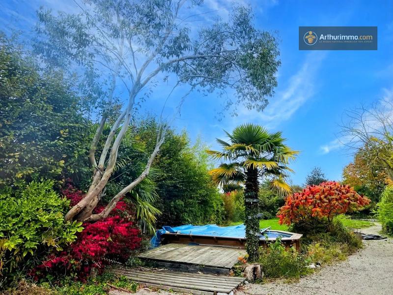 Maison - 181 m² - 7 pièces