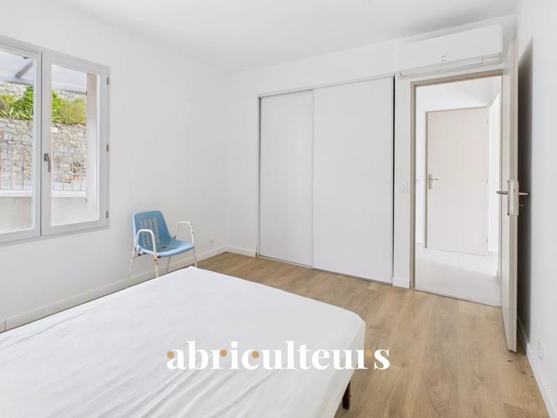 Appartement - 95 m² - 4 pièces