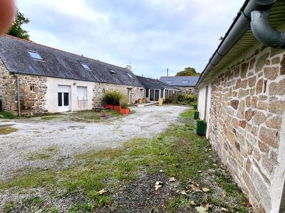 Corps de ferme - 157 m² - 6 pièces