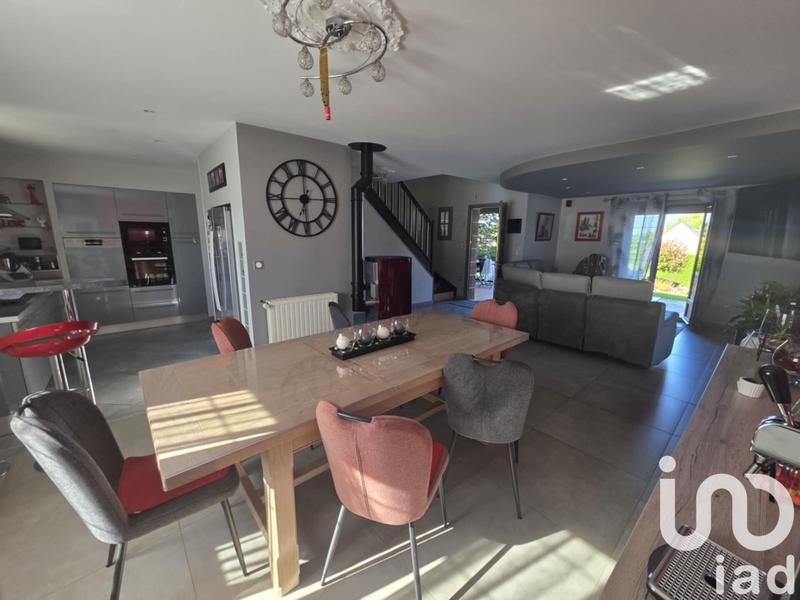 Maison - 138 m² - 6 pièces