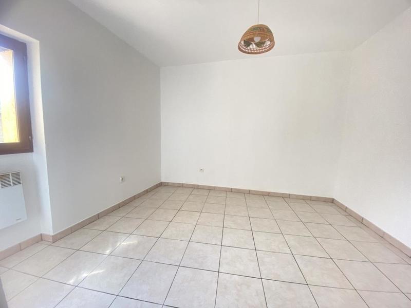 Maison en pierre - 82 m² - 4 pièces