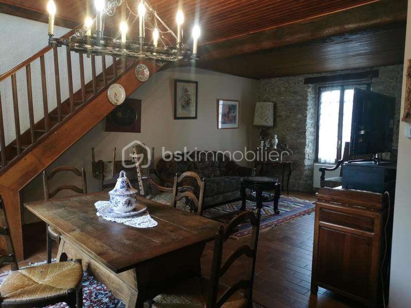 Maison - 113 m² - 6 pièces