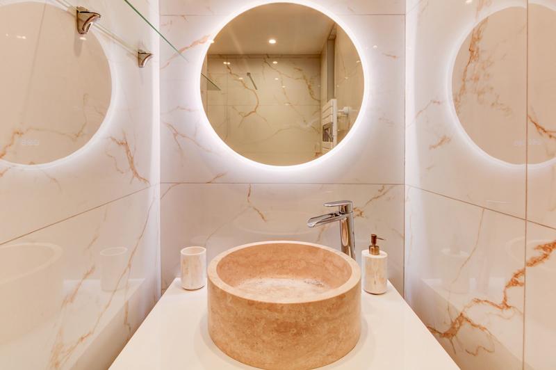 Appartement - 99 m² - 4 pièces