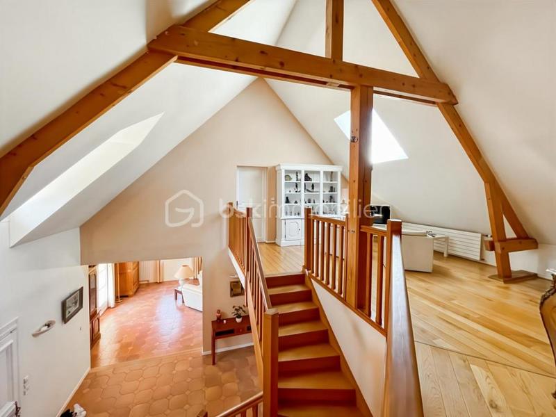 Demeure - 278 m² - 8 pièces