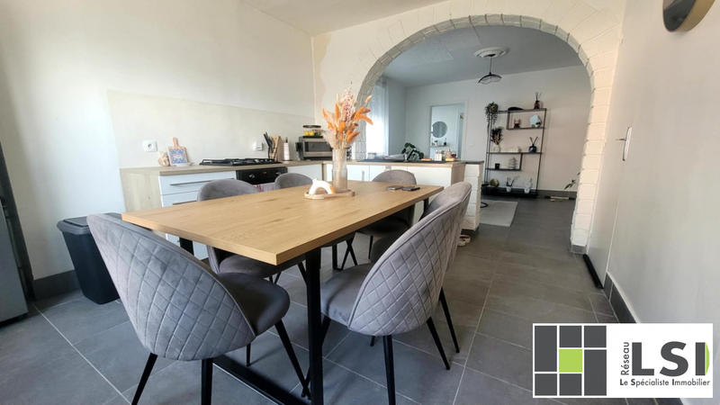 Maison - 97 m² - 7 pièces