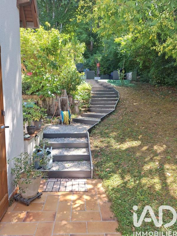 Maison - 181 m² - 5 pièces