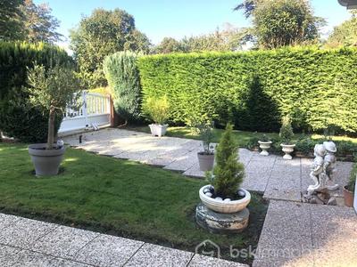 Pavillon - 170 m² - 6 pièces