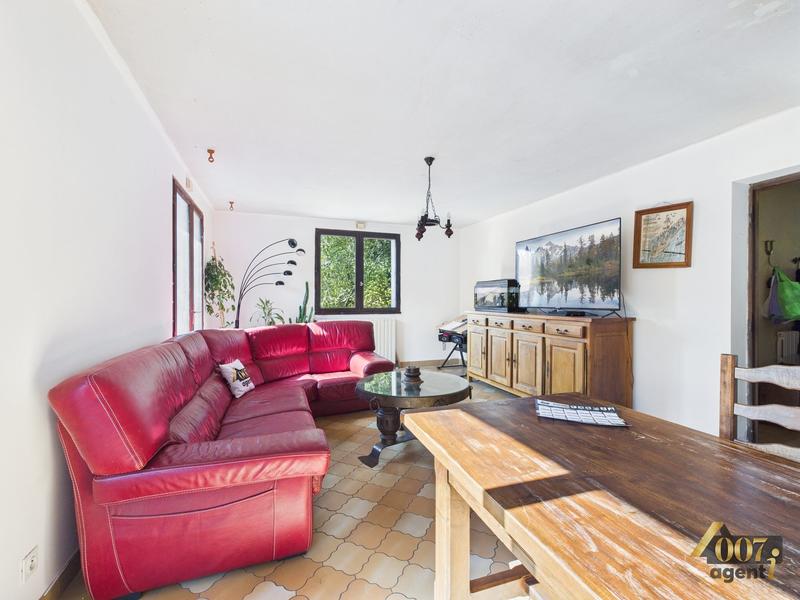 Maison - 104 m² - 4 pièces