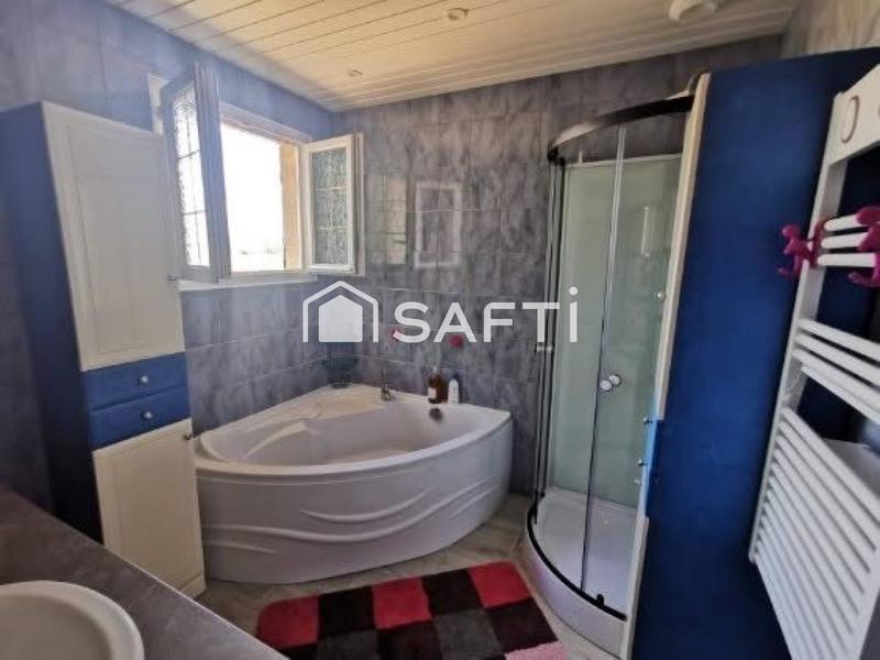 Maison - 99 m² - 6 pièces