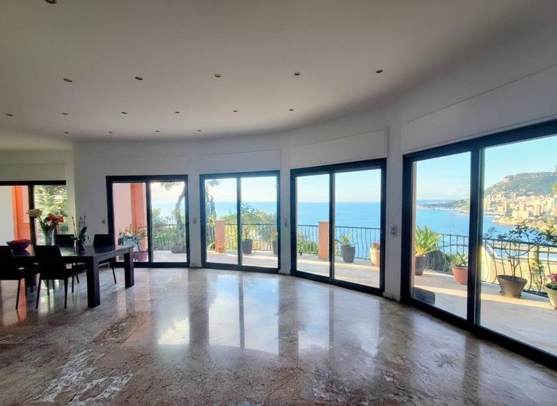 Villa - 280 m² - 5 pièces