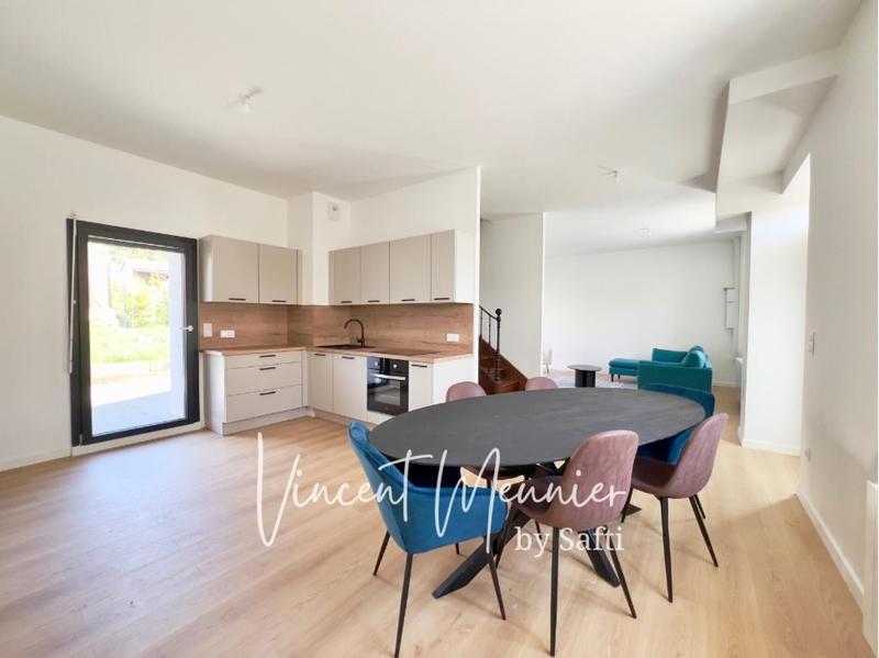 Maison - 140 m² - 5 pièces