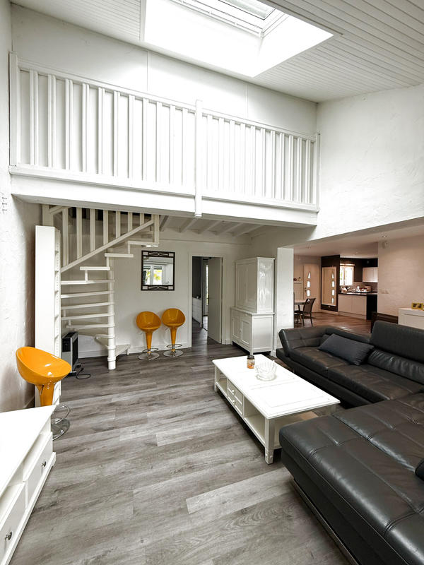 Maison - 177 m² - 6 pièces