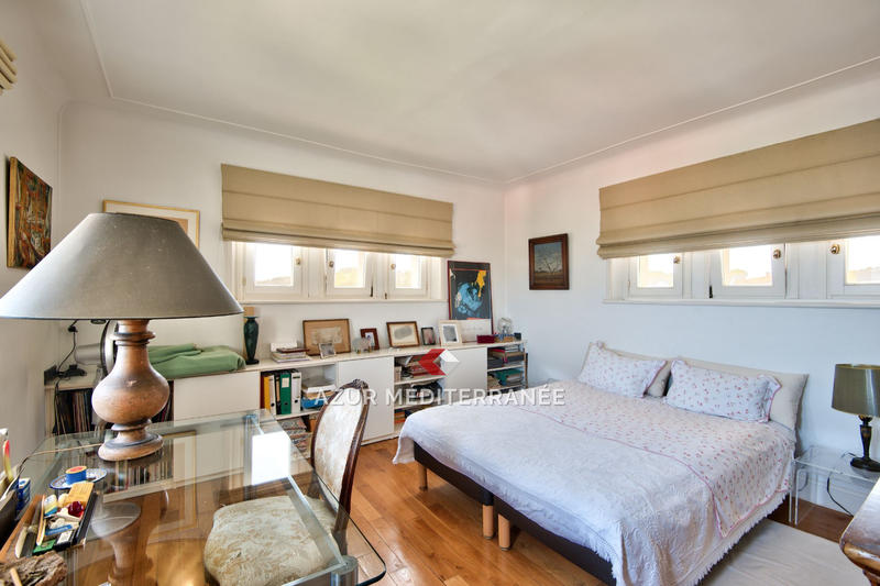 Villa - 240 m² - 6 pièces