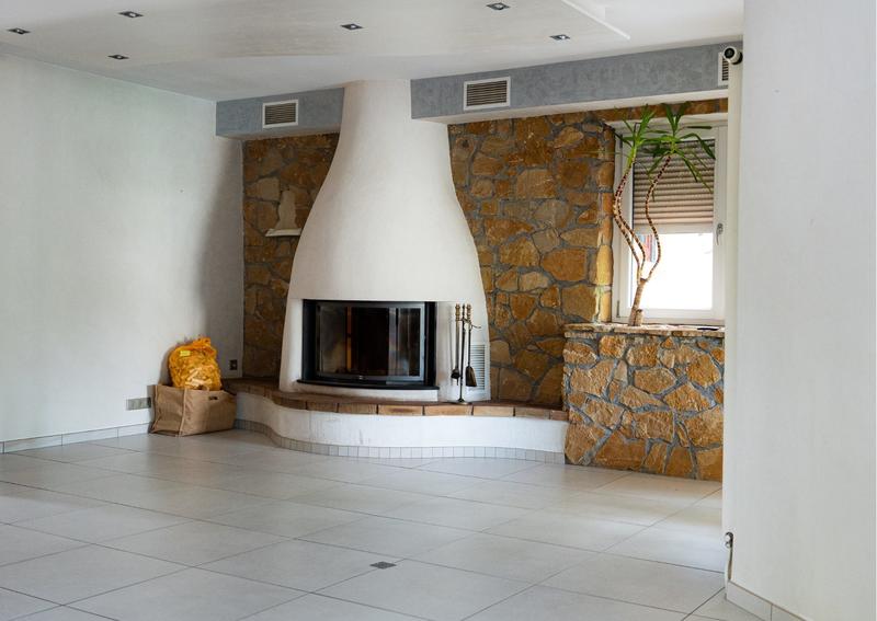 Villa - 303 m² - 8 pièces