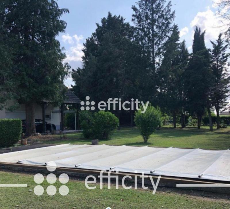 Maison - 205 m² - 8 pièces