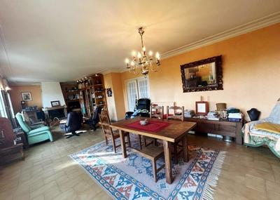 Maison - 142 m² - 6 pièces