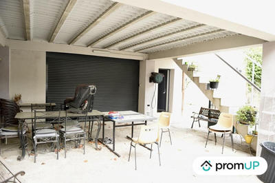 Maison - 365 m² - 6 pièces