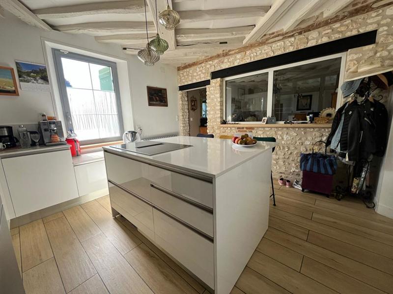 Maison - 132 m² - 8 pièces