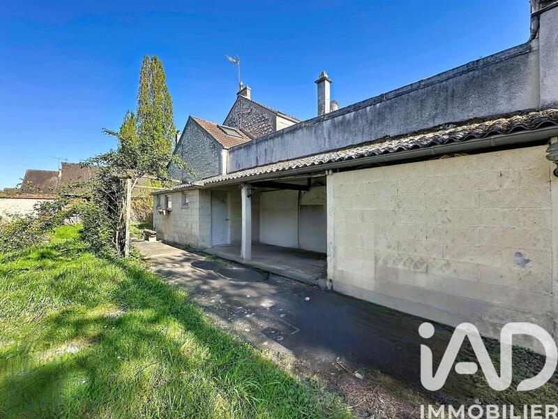 Maison - 140 m² - 8 pièces