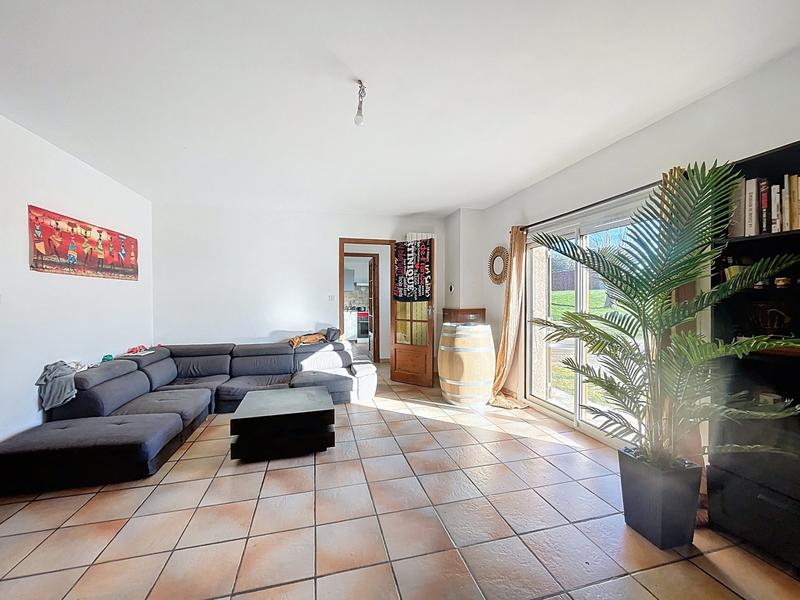 Maison - 95 m² - 4 pièces