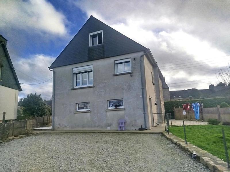 Maison - 88 m² - 6 pièces