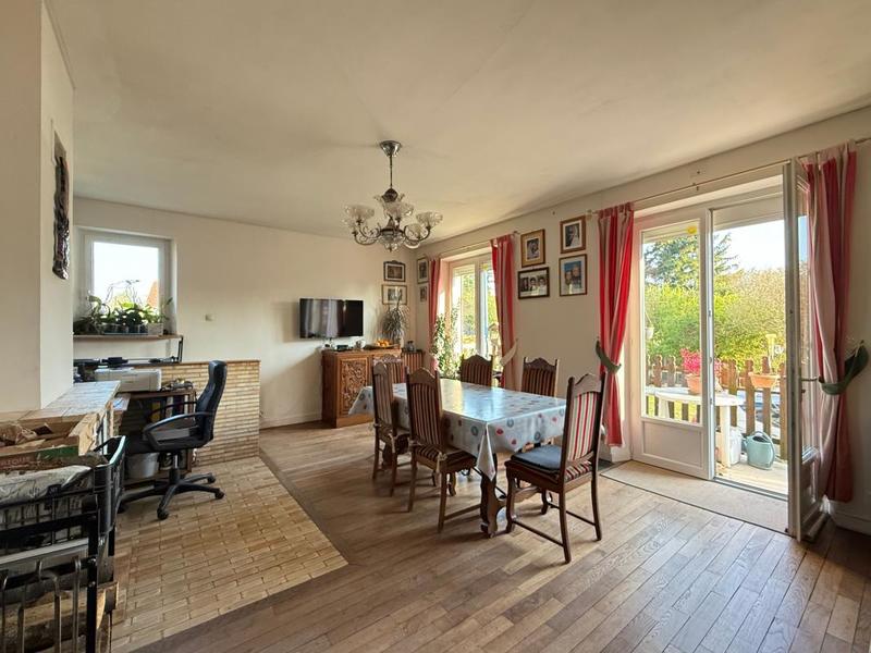 Maison - 158 m² - 6 pièces