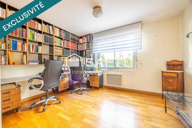 Maison - 205 m² - 6 pièces