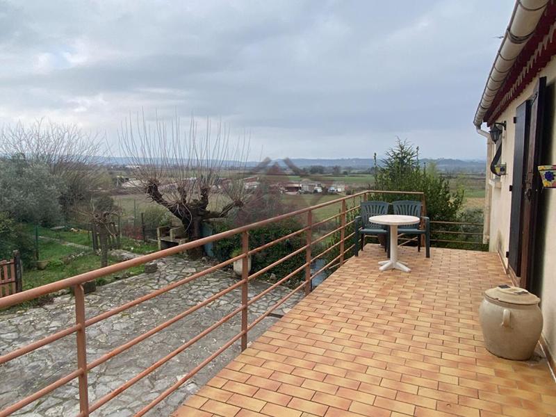 Maison - 140 m² - 8 pièces