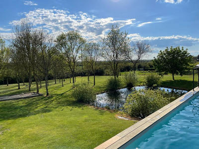 Maison - 185 m² - 7 pièces