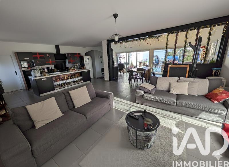 Maison - 190 m² - 5 pièces